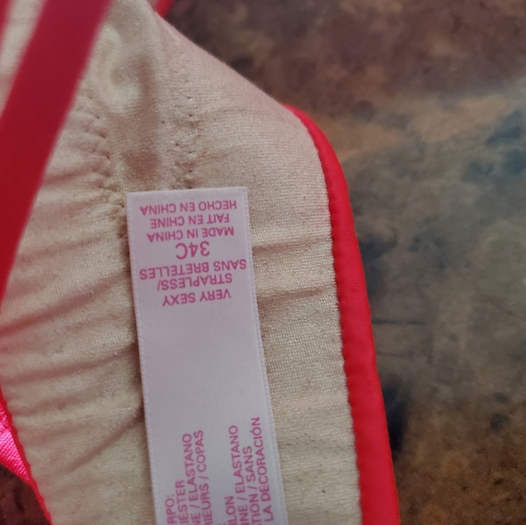Victoria Secret Size 34C Bra - Picture 6 of 7